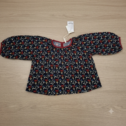 Blouse top